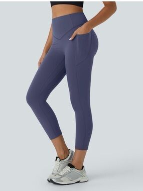 Halara High Waisted Tummy Control Scrunch Butt Lifting Capri Leggings Blue Med